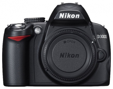 Nikon D3000 Kit 18-55mm 