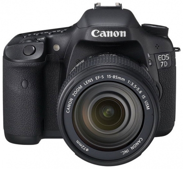CANON EOS 7D KIT(Canon EF-S 15-85mm f/3.5-5.6 IS USM)